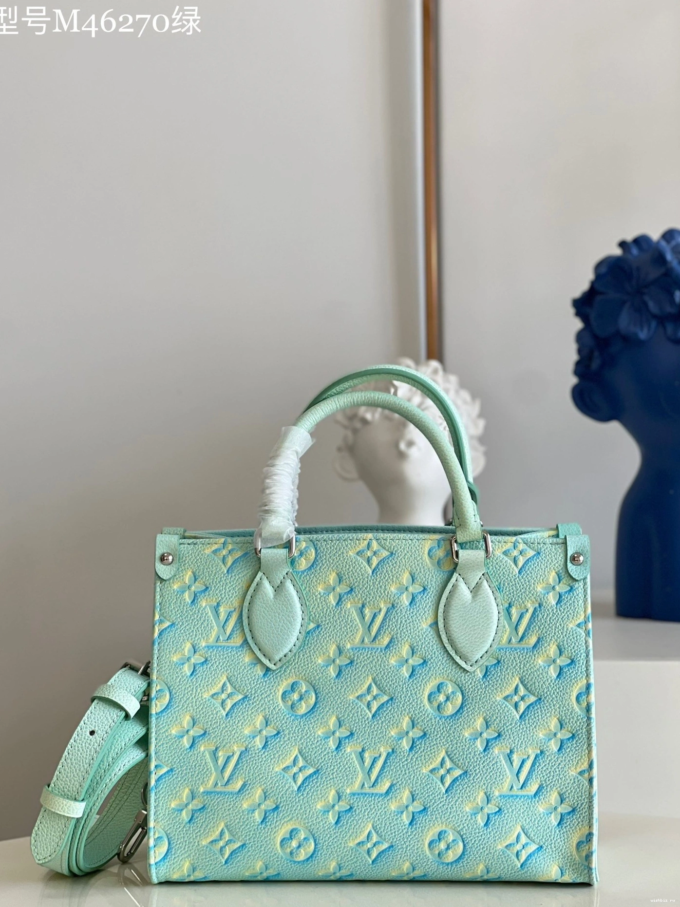 WIS LOUIS PM ONTHEGO VUITTON 0922